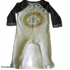 EUC Mud Pie Rib Knit Lion Romper Sleeper Coverall size 9-12m